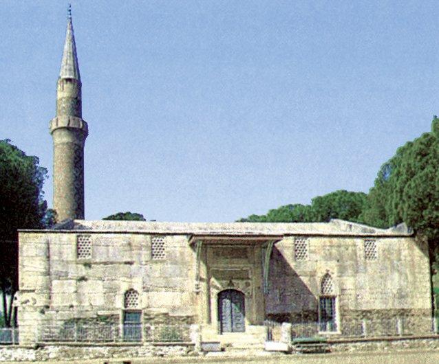 Aydınoğlu Mehmed Bey’in 1312’de inşa ettirdiği Birgi Ulucamii – Ödemiş/İzmir