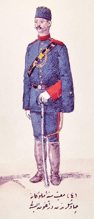 Sultan II. Abdülhamid devri (1876-1909) maiyet çavuşu (Mahmud Şevket Paşa, Osmanlı Teşkilât ve Kıyâfet-i Askeriyyesi, İÜ Ktp., TY, nr. 9393, ek tablo, rs. 4)