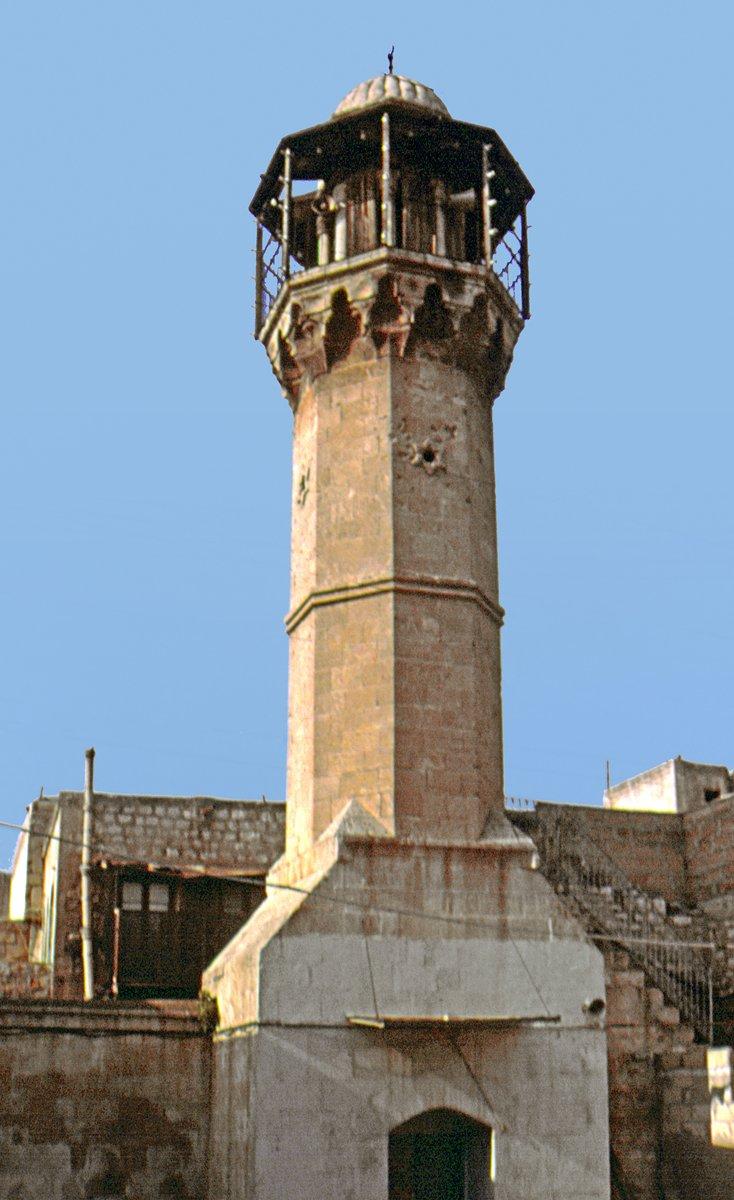 Memlükler devrinden kalma Şeref Camii’nin minaresi – Halep