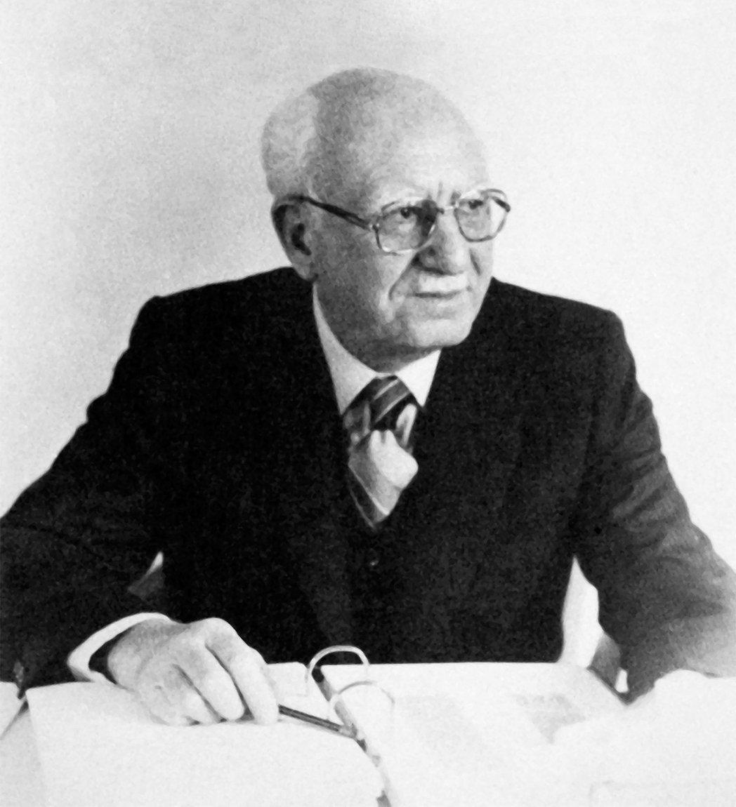 Kostantin Züreyḳ