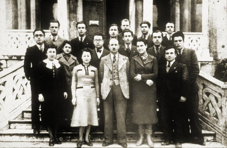1938 yılında Türkiyat Araştırmaları Enstitüsü mensuplarından bir grup