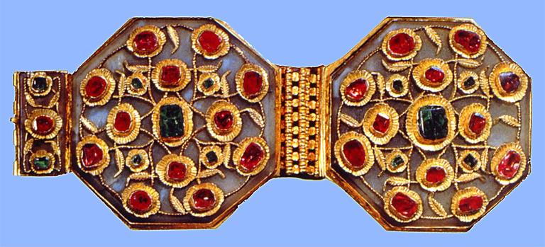 Sancak Kur’ân-ı Kerîm mahfazası(TSM, Envanter nr. 2 [2896])