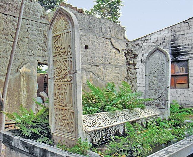 Çandarlı Halil Paşa’nın sandukası – İznik/Bursa