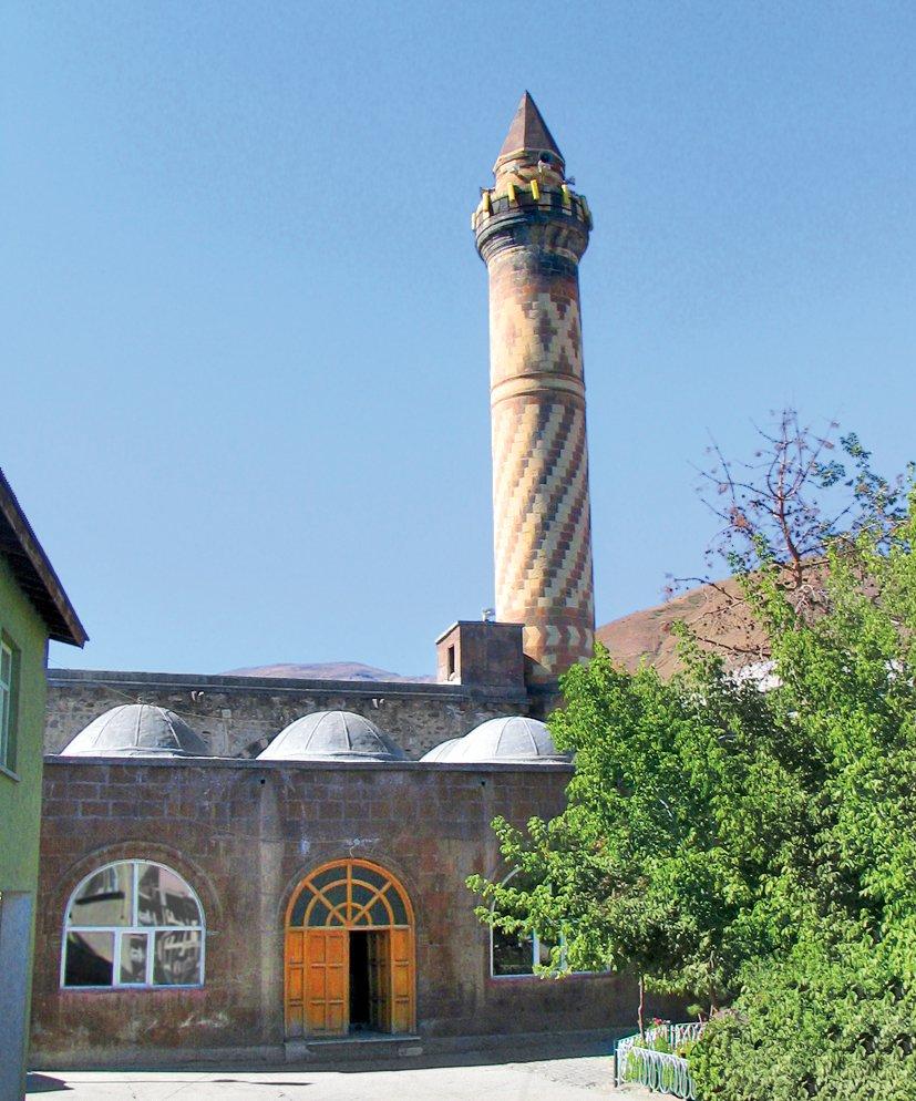 Hacı Şeref Camii – Muş