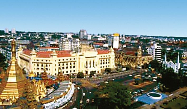 Myanmar’ın başşehri Yangon’dan bir görünüş