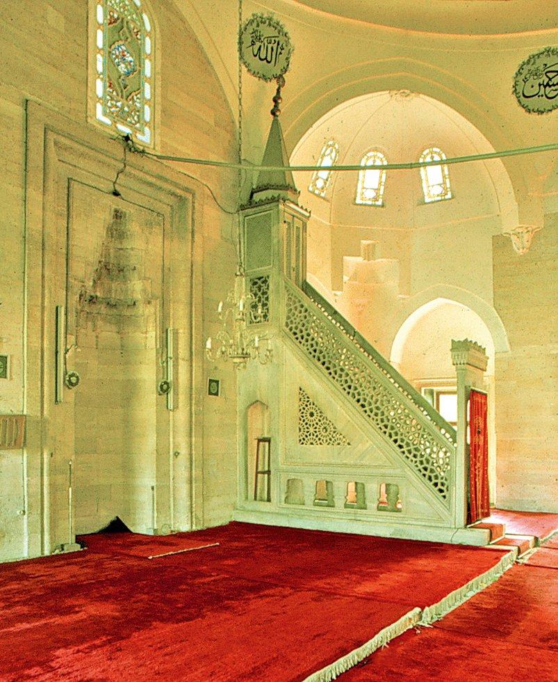 Rüstem Paşa Camii’nin mihrap ve minberi