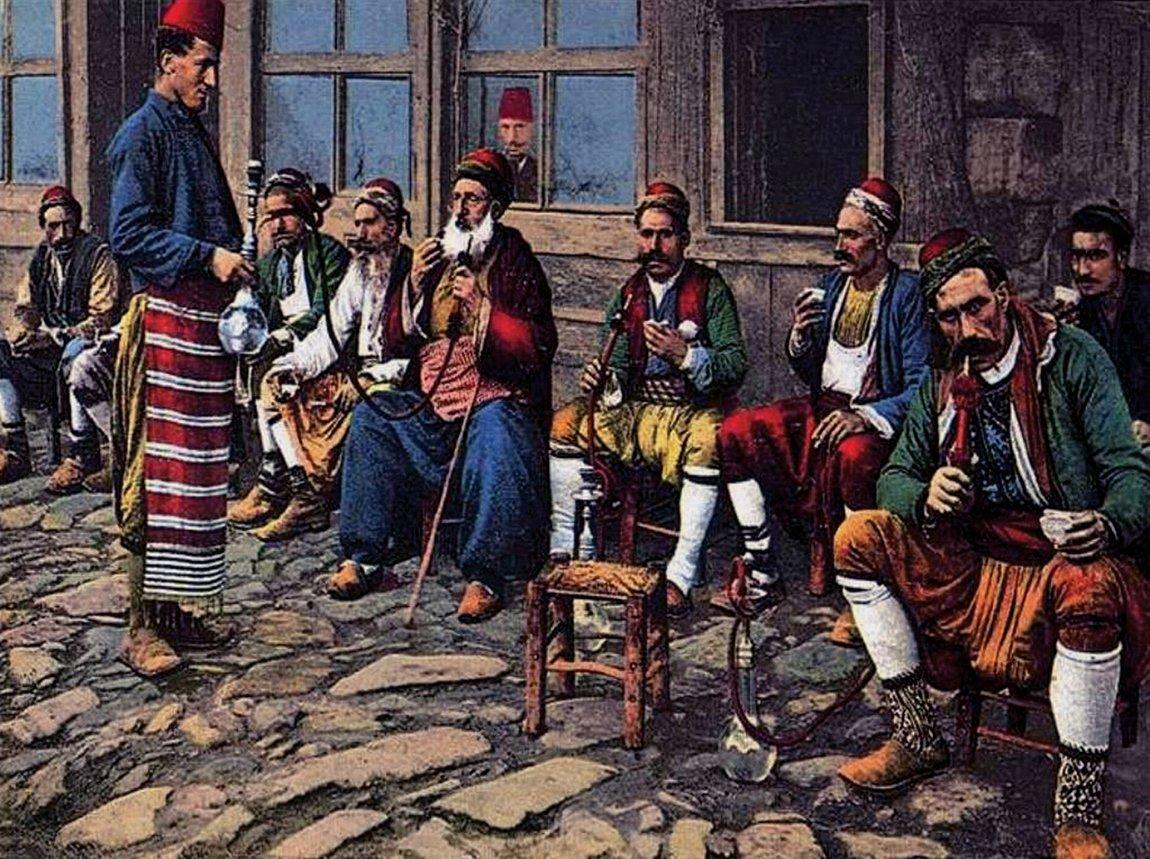 İstanbul’da bir kahvehaneyi gösteren XX. yüzyıl başlarına ait renklendirilmiş kartpostal (Max Fruchtermann kartpostal koleksiyonu)