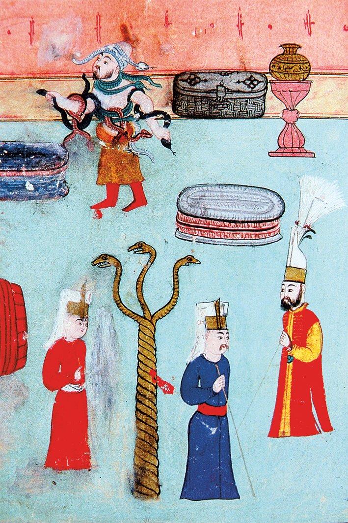 Şehzade Mehmed’in sünnet şenliğinde yılanlı sütunun önünde yılancının gösterisini tasvir eden minyatür (Seyyid Lokmân, Surnâme, TSMK, Hazine, nr. 1344, vr. 104a)