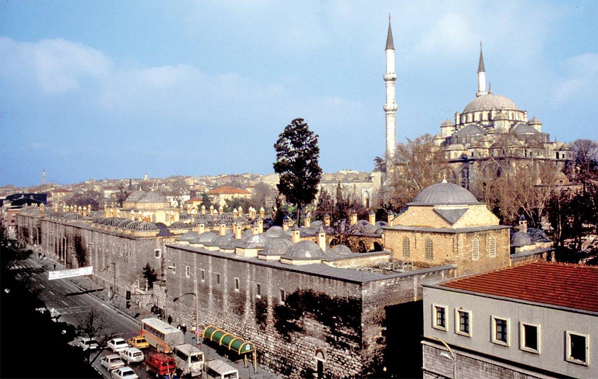Fâtih Camii ve Akdeniz medreseleri – İstanbul