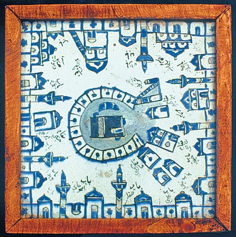 Sünbül Efendi Türbesi’nden Türk İnşaat ve Sanat Eserleri Müzesi’ne getirilmiş olan Kâbe tasvirli çini pano (Envanter nr. 917)