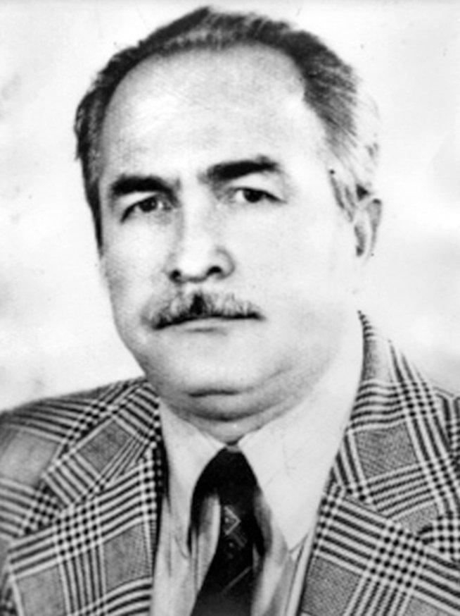 İsmet Parmaksızoğlu