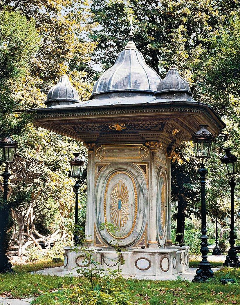 Yıldız Sarayı bahçesindeki Sultan III. Selim Çeşmesi