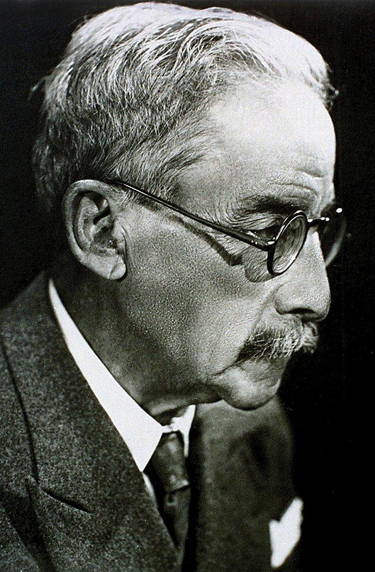 Halîl Mutrân