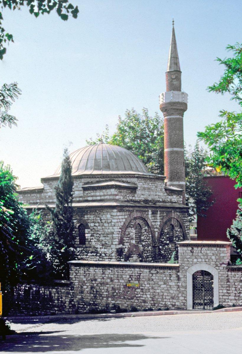 Sultanahmet’te İshak Paşa Camii – Fatih/İstanbul