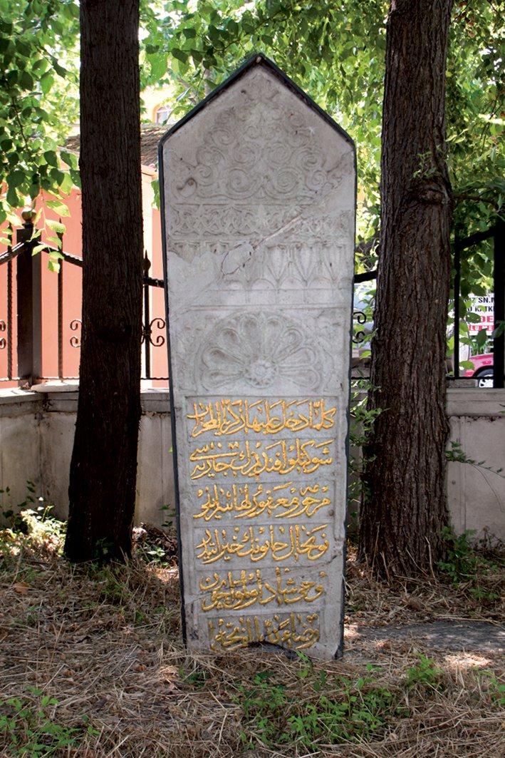 Selimiye Nevnihal Hatun Namazgâhı’nın kıble taşı