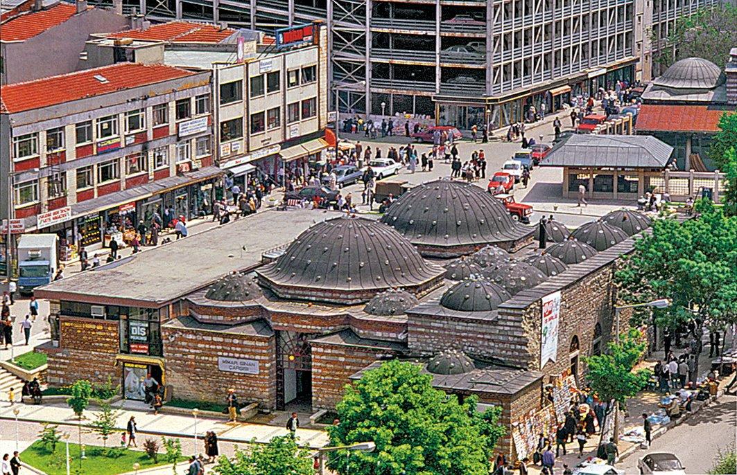 Nurbânû Sultan tarafından yaptırılan Çarşı Hamamı – Üsküdar/İstanbul
