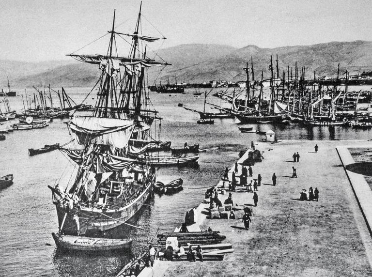 1890 yılında Beyrut Limanı’nı gösteren bir fotoğraf (Chevallier, lv. XI-1)