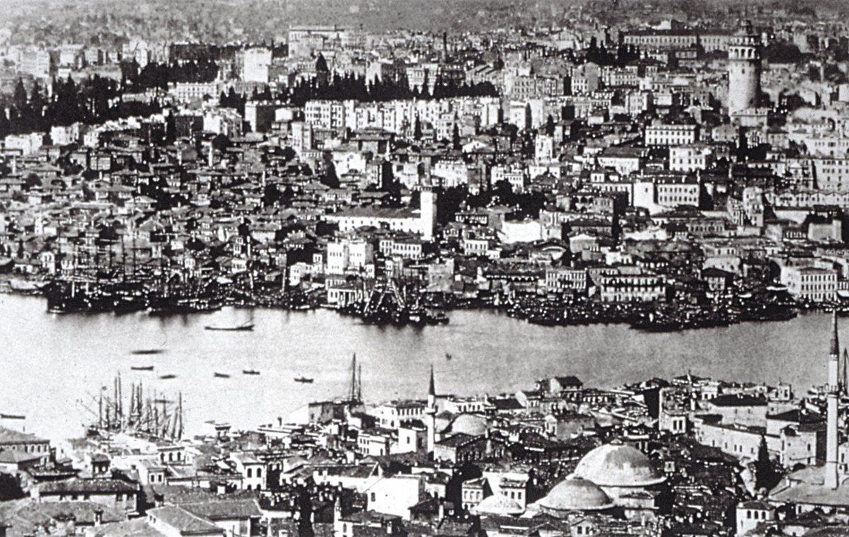 Galata’nın eski bir fotoğrafı (Semavi Eyice fotoğraf arşivi)
