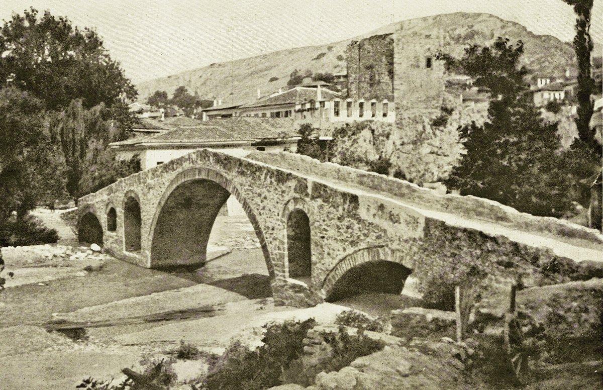 1913’te Demirhisar’da Osmanlı dönemine ait bir taş köprü (L’Illustration, 2 Aout 1913)