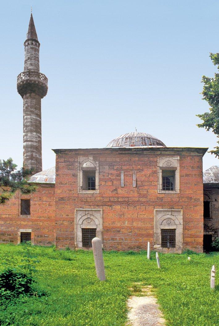 Alaca İshak Bey Camii