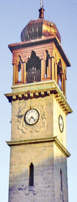 Mutasarrıf Ömer Ali Bey tarafından XX. yüzyıl başlarında inşa edilmiş olan saat kulesi – Balıkesir