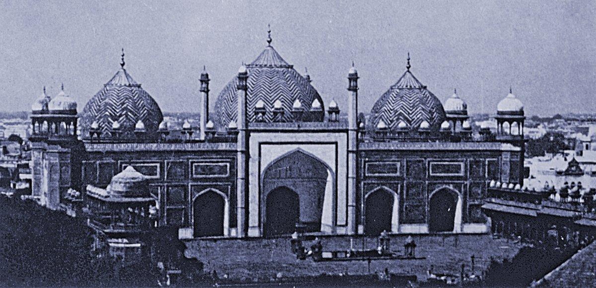 Cihanârâ Begüm’ün inşa ettirdiği Câmi-Mescid – Agra