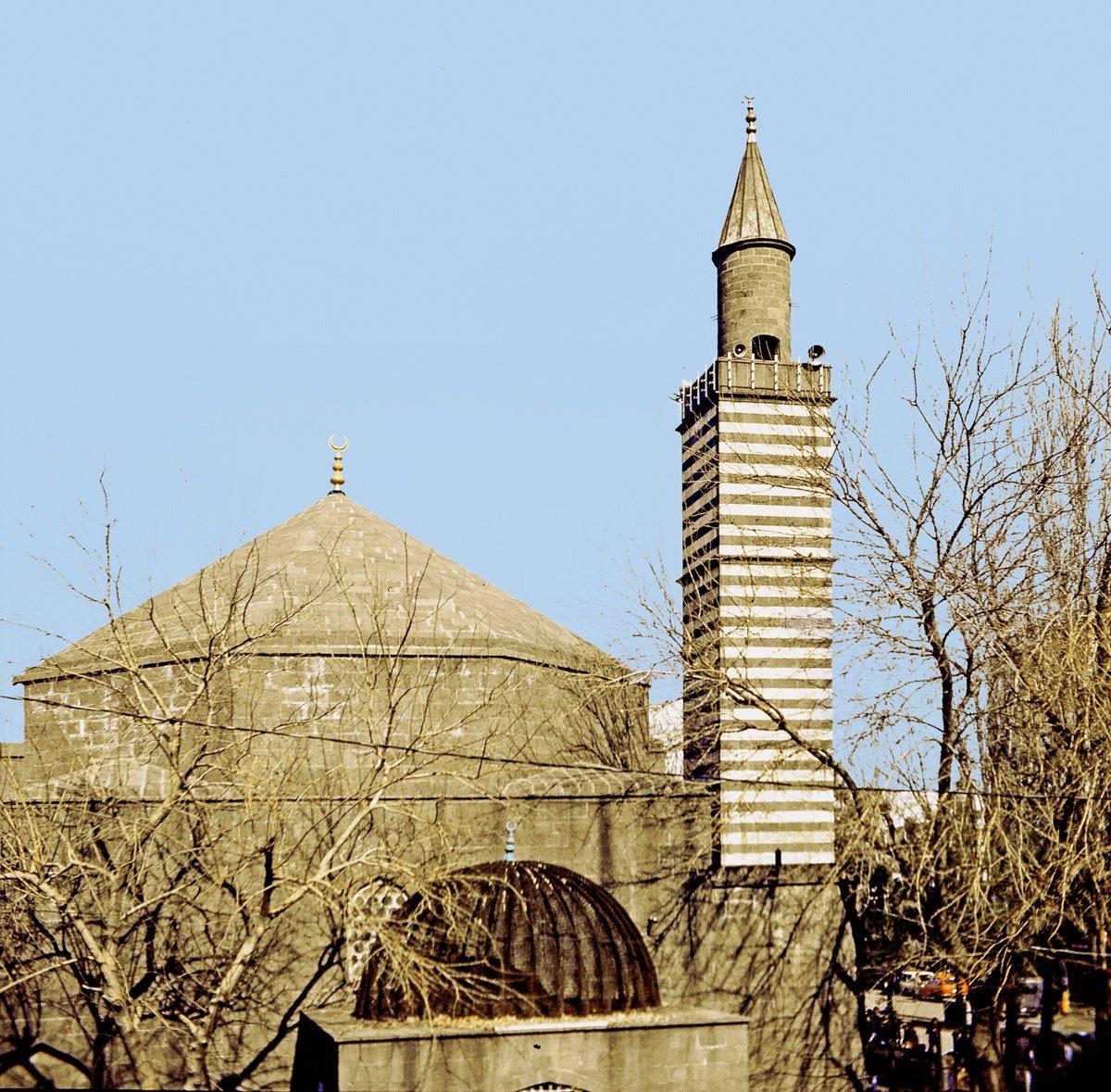 Akkoyunlular devrine ait Nebî Camii – Diyarbakır