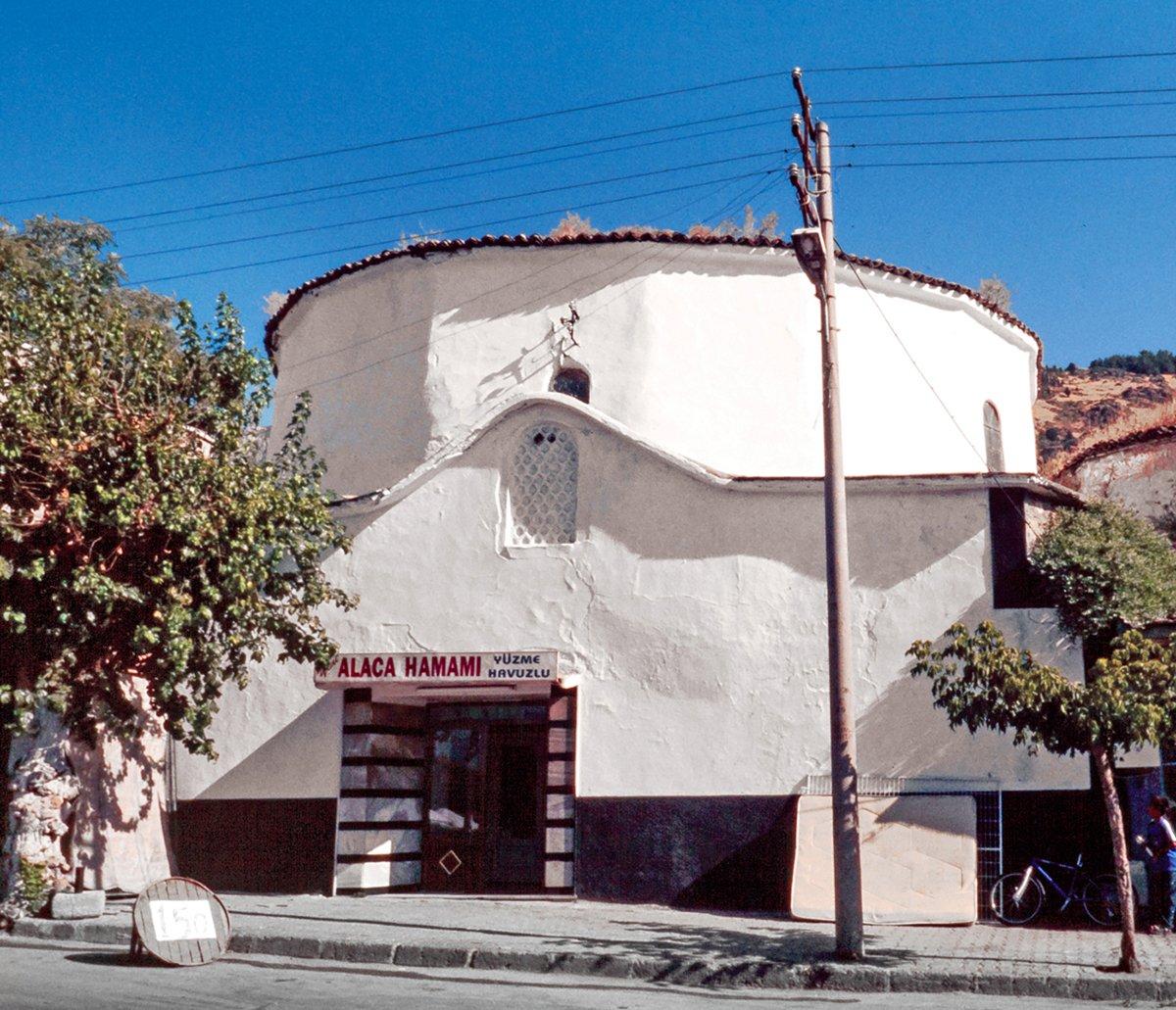 XV. yüzyılın ortalarına ait Alaca Hamam – Manisa