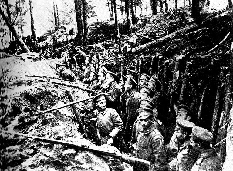 Sarıkamış’ta siperdeki Rus askerleri