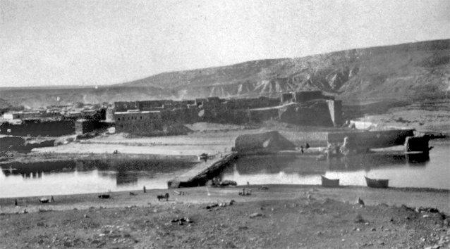 XX. yüzyılın başında Cizre’yi gösteren bir fotoğraf(İÜ Ktp., Albüm, nr. 90478)