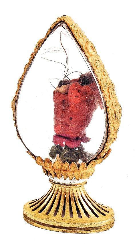 Topkapı Sarayı Müzesi’ndemuhafaza edilen bir başka sakal-ı şerif(Mukaddes Emanetler, Envanter nr. 21/457)