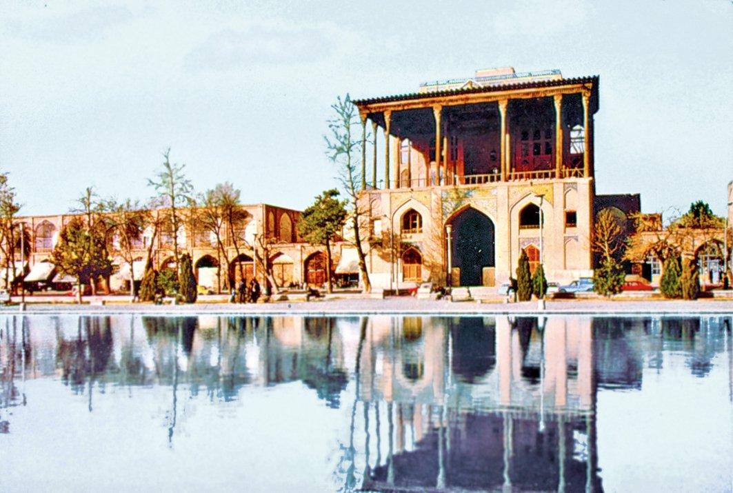 Âlî Kapu Sarayı’ndan bir görünüş – İsfahan