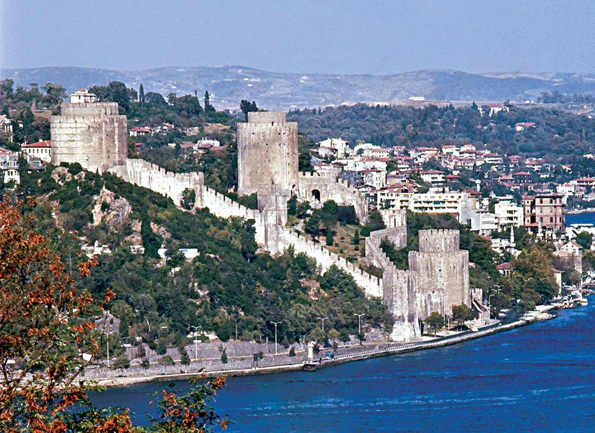 Boğaziçi’nin en önemli savunma tesislerinden biri olan Rumelihisarı