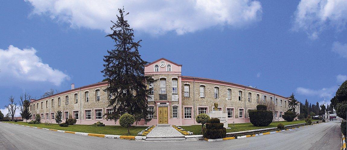 İlim Yayma Vakfı tarafından kurulan Sabahattin Zaim Üniversitesi
