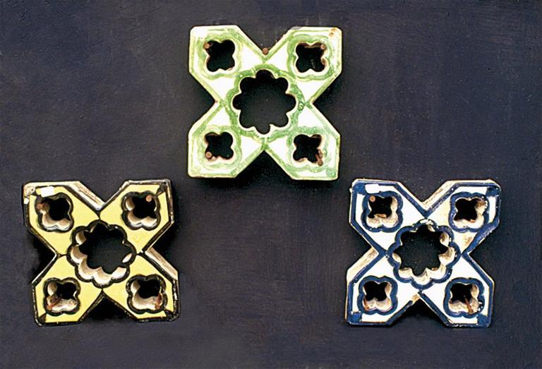 Türk İnşaat ve Sanat Eserleri Müzesi’ndeki Kubbetü’s-sahre çinilerinden bir grup (Envanter nr. 356, 621, 800)