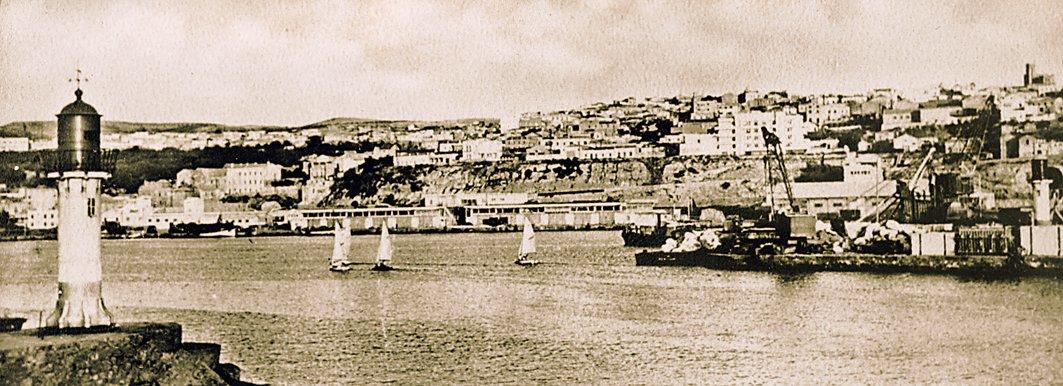 Müstegānim Limanı’ndan bir görünüş