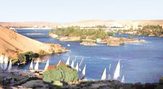 Nil nehrinin doğu kıyısındaki Asvan’dan bir görünüş