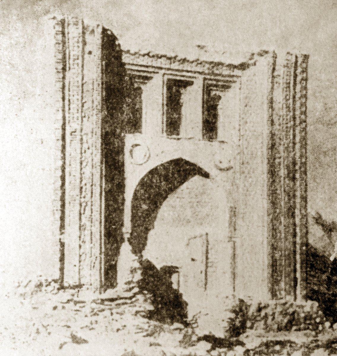 Arap Ata Türbesi’nin âbidevî kapısı – Tim/Özbekistan