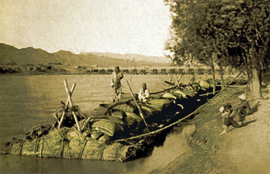 Amuderya’da kayıklar (İÜ Ktp., Albüm, nr. 91355)