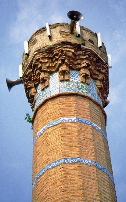 Eşrefoğlu Rûmî Camii’nin minaresi