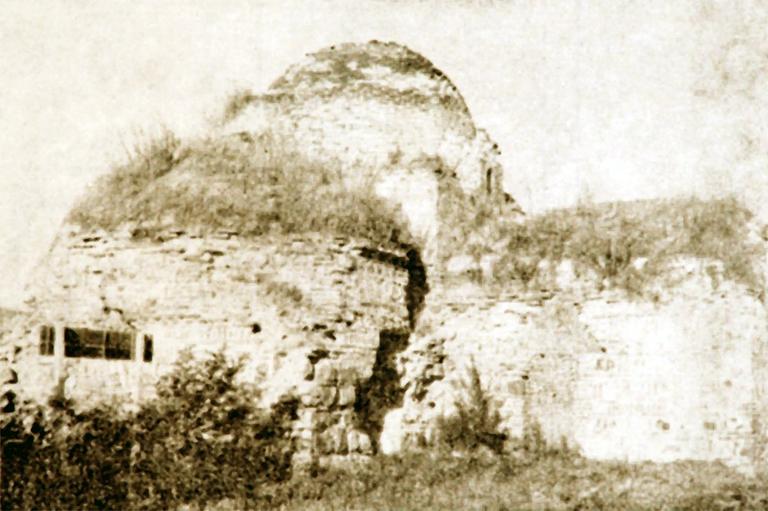 Gazi Mihaloğlu Mahmud Bey Camii’nin 1966 yılındaki hali (Semavi Eyice fotoğraf arşivi)
