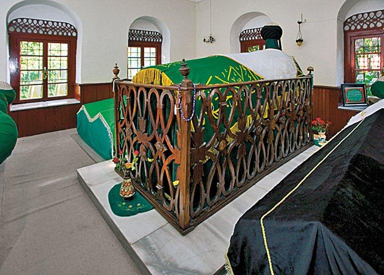 İbrâhim Ümmî Sinan’ın sandukası