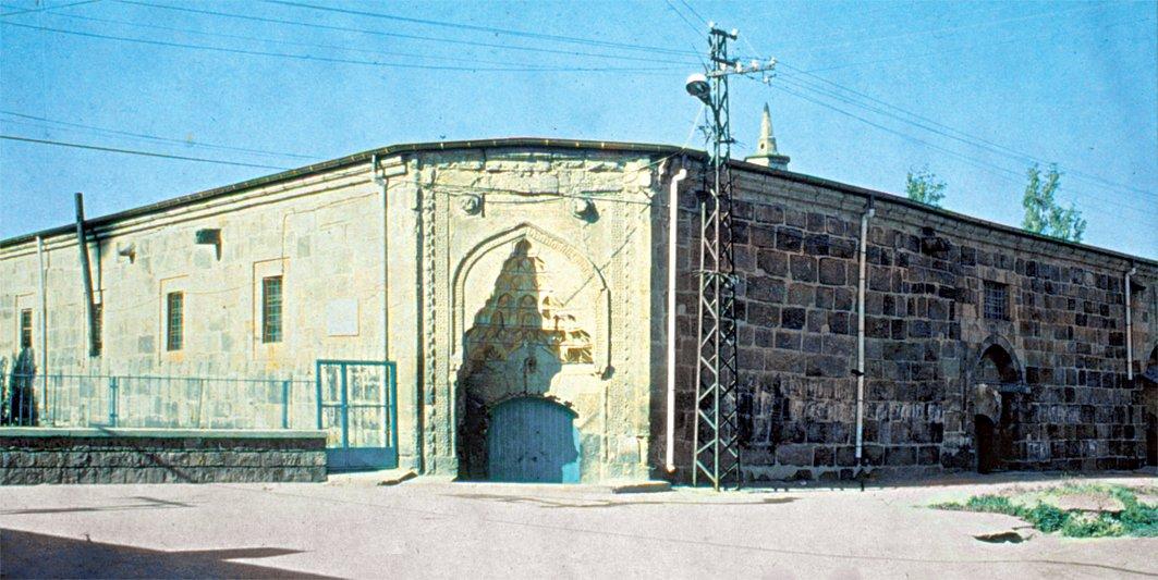 Kölük Camii ve Medresesi – Kayseri