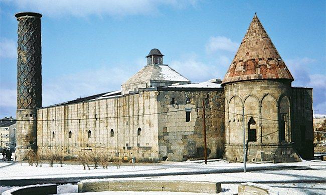 Yâkutiye Medresesi – Erzurum