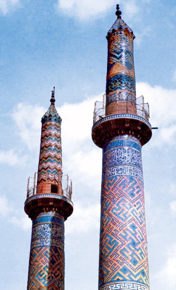 Yezd Cuma Camii’nin minareleri
