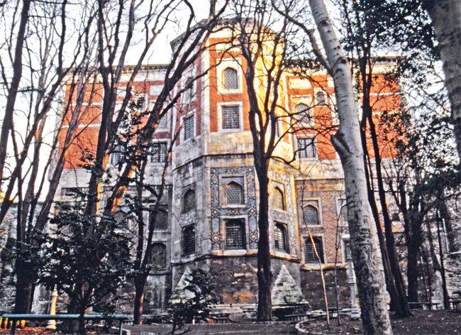 Çinili Köşk’ün batı cephesi – İstanbul