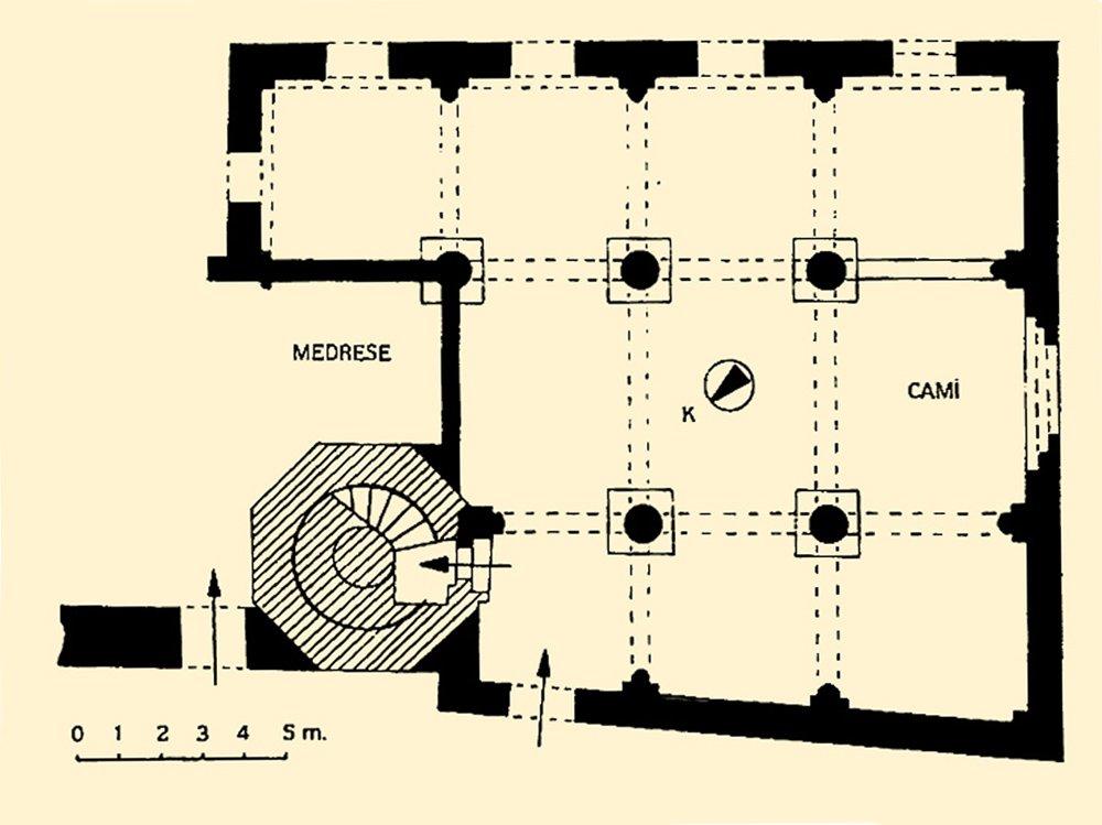 Menûçihr Camii’nin planı