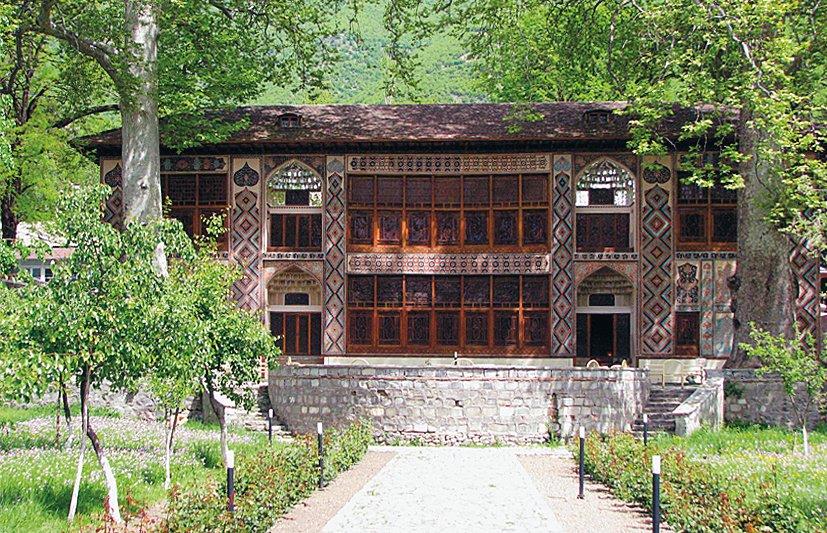 Han Sarayı’nın güney cephesi
