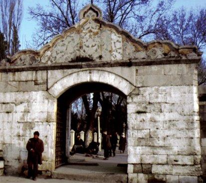 Eski Fâtih Camii’nden kalan Çorba Kapısı