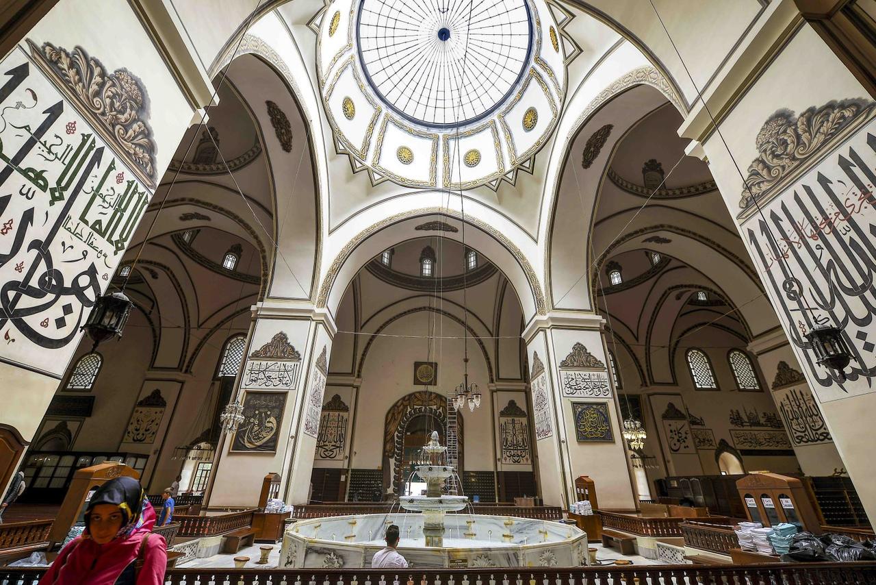 Bursa Ulu Camii İçi Murat ÖCAL 44.jpeg